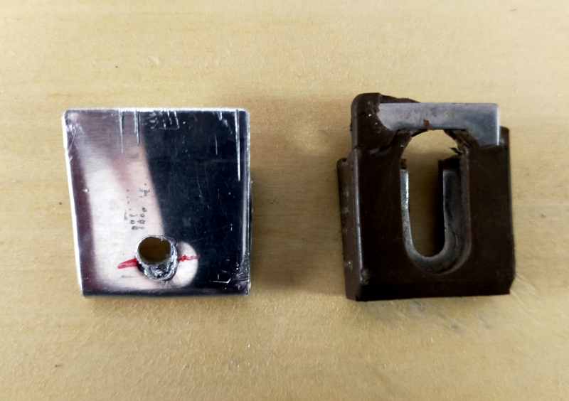 サッシ側でない面